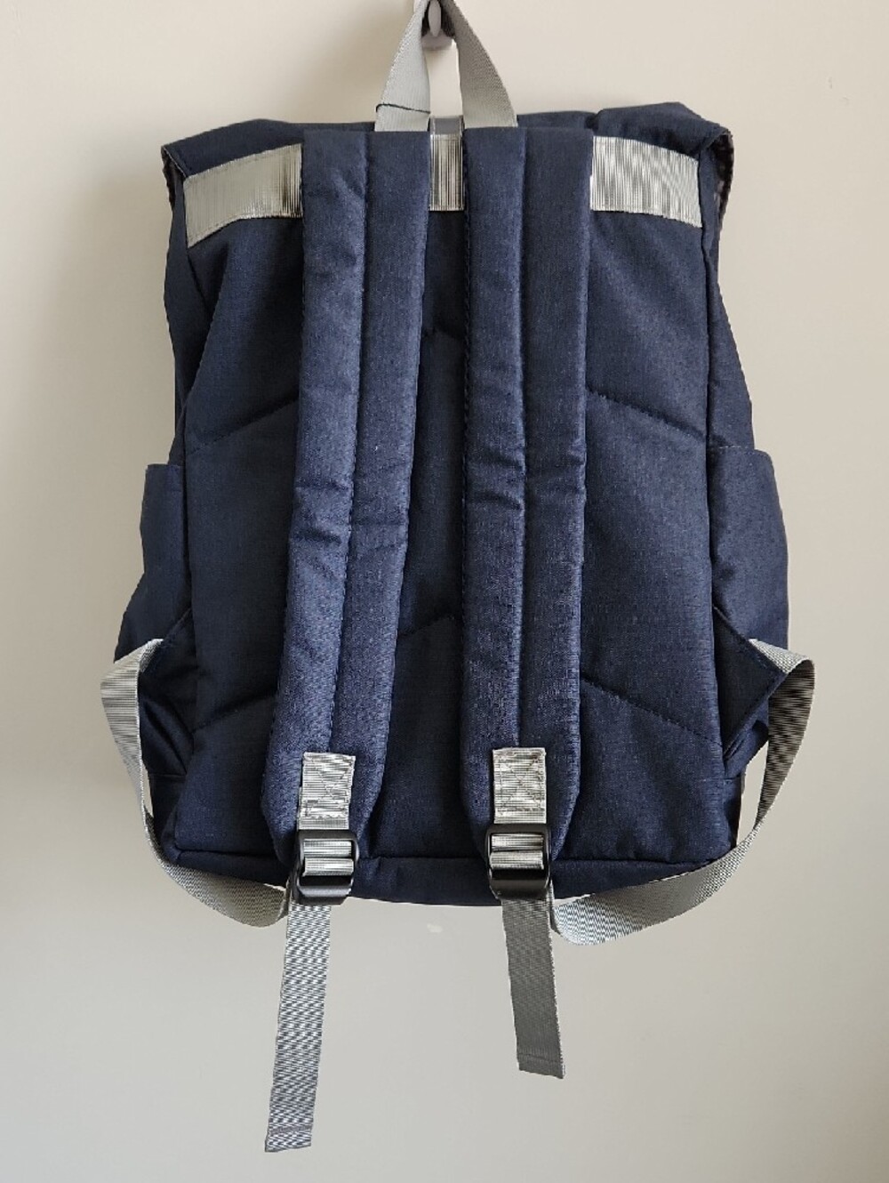 Wind Took Navy Canvas Men's Backpack Gray Details Snap Buckle Enclosure Zippers - Picture 10 of 12